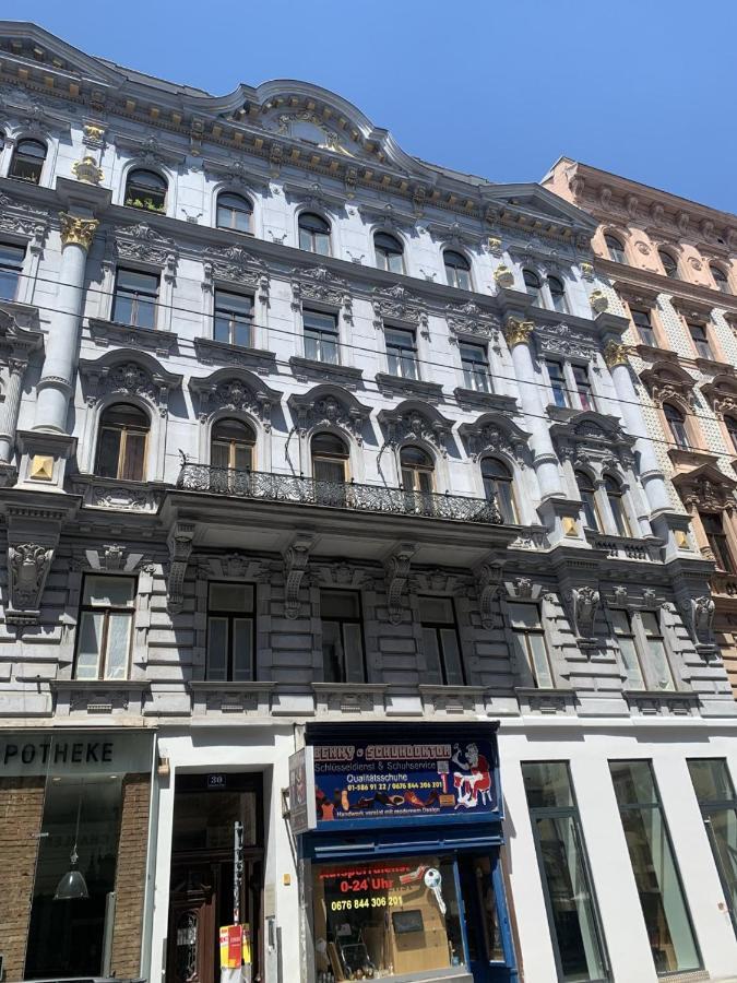 Grosszuegiges Apartment Mit Lounge Naehe Naschmarkt Wien Eksteriør billede